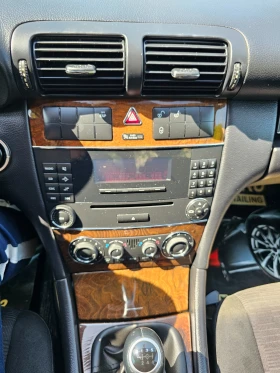 Mercedes-Benz C 220, снимка 16