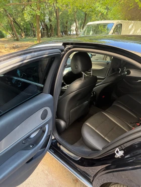 Mercedes-Benz E 220, снимка 3