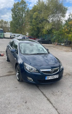 Opel Astra 1.4T Sports Tourer, снимка 1