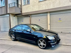 Mercedes-Benz C 320 6.3-Amg/Нави/Кожа/Full+ Регистрирана+ Обслужена, снимка 2