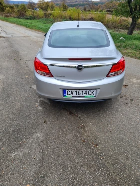 Opel Insignia 1.8.140.. 2011.  | Mobile.bg    2