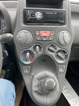 Fiat Panda 1.2i* РЕГИСТРИРАНА/КЛИМА/4 ВРАТИ - 2200 € / 4302.83 лв. - 64111718 12