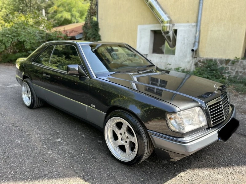 Mercedes-Benz 124 200СЕ, снимка 4 - Автомобили и джипове - 47562389