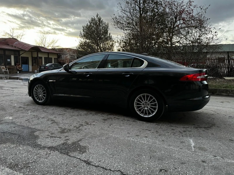 Jaguar Xf 2.2D Luxury, снимка 7 - Автомобили и джипове - 43974845