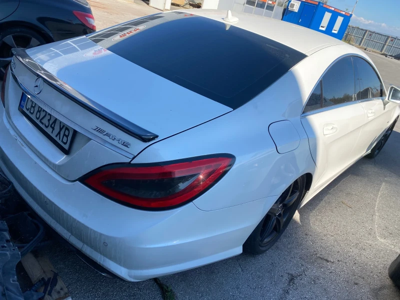 Mercedes-Benz CLS 350 350CDI с повреда в двигателя, снимка 2 - Автомобили и джипове - 48105637