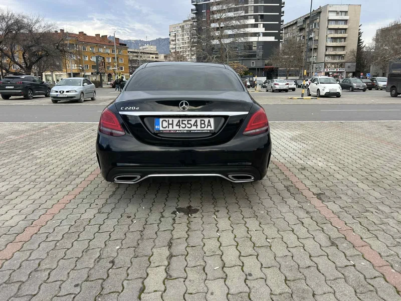 Mercedes-Benz C 220 d AMG ПЕРФЕКТНА, снимка 3 - Автомобили и джипове - 48540260