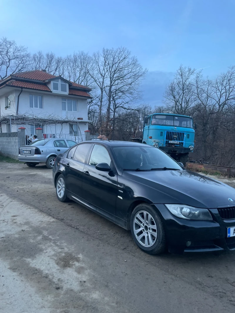 BMW 320, снимка 5 - Автомобили и джипове - 48921992