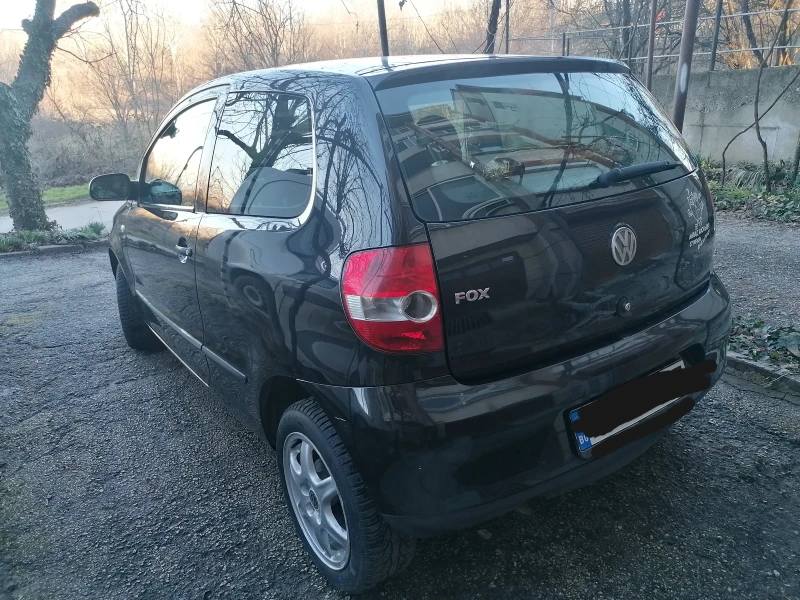 VW Fox, снимка 4 - Автомобили и джипове - 49509897