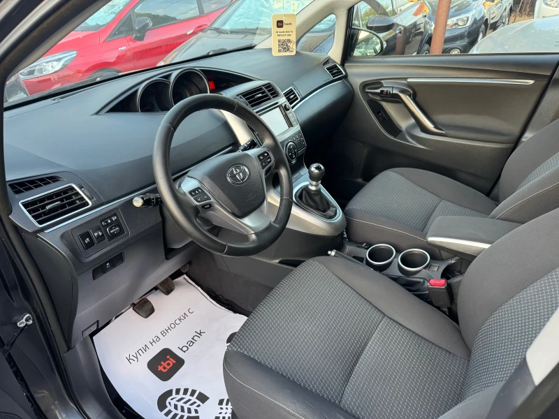 Toyota Verso D-4D, снимка 9 - Автомобили и джипове - 50755135