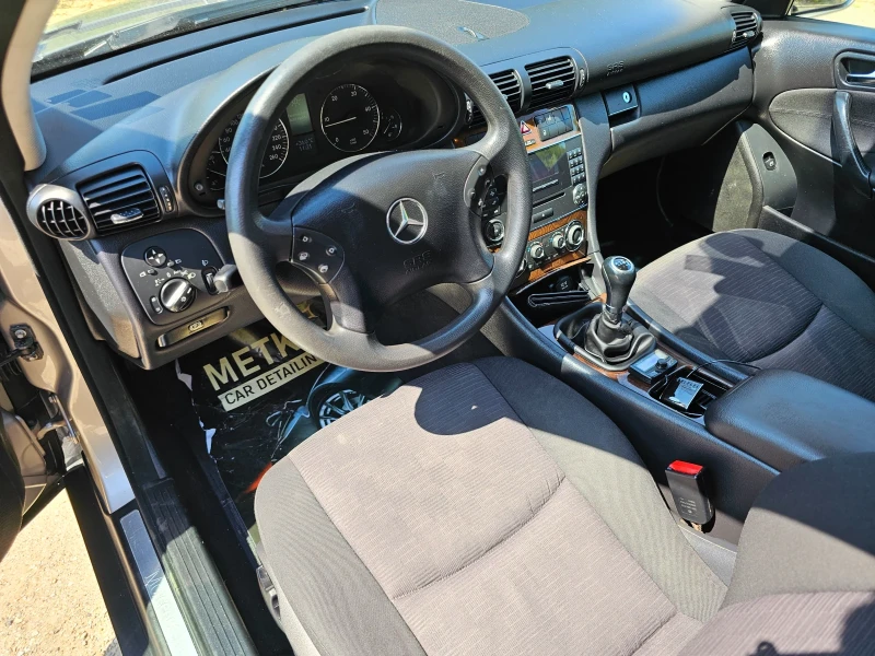 Mercedes-Benz C 220, снимка 14 - Автомобили и джипове - 52689713