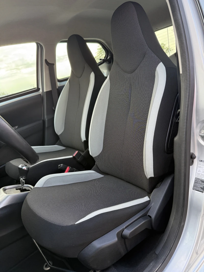 Toyota Aygo 1.0VVT-I* АВТОМАТИК* LED* NAVI* БЕЗУПРЕЧНА* EURO6B, снимка 13 - Автомобили и джипове - 51408200