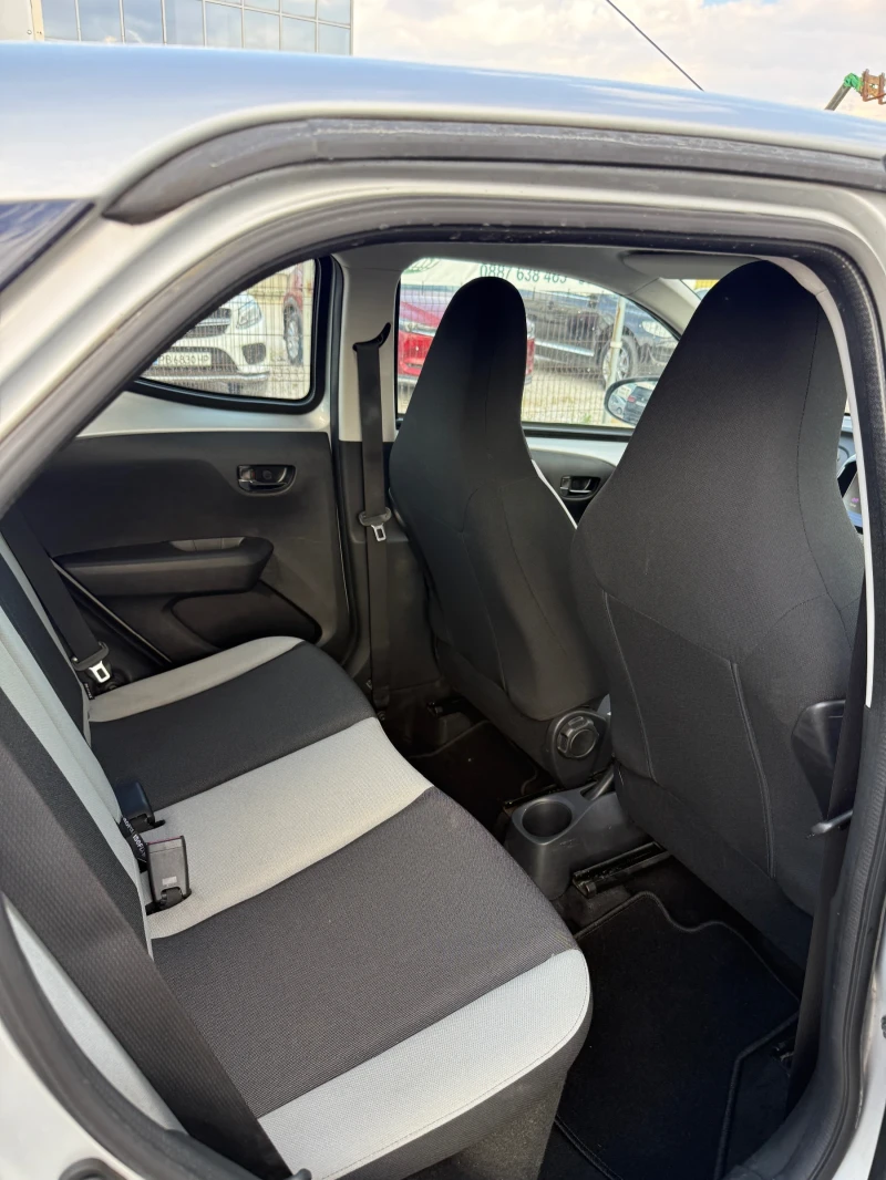 Toyota Aygo 1.0VVT-I* АВТОМАТИК* LED* NAVI* БЕЗУПРЕЧНА* EURO6B, снимка 15 - Автомобили и джипове - 51408200