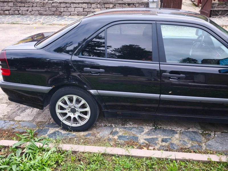 Mercedes-Benz C 280, снимка 8 - Автомобили и джипове - 52546518