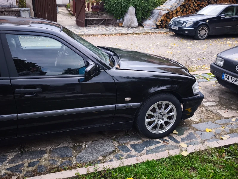 Mercedes-Benz C 280, снимка 5 - Автомобили и джипове - 52546518