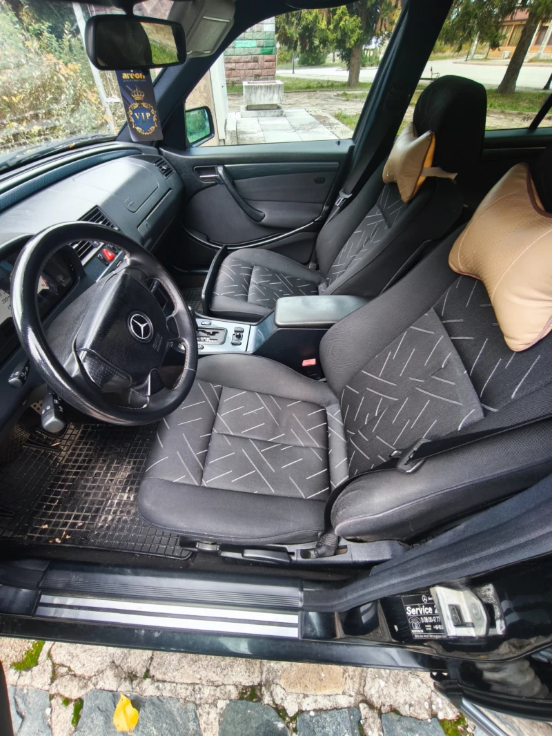 Mercedes-Benz C 280, снимка 9 - Автомобили и джипове - 52546518