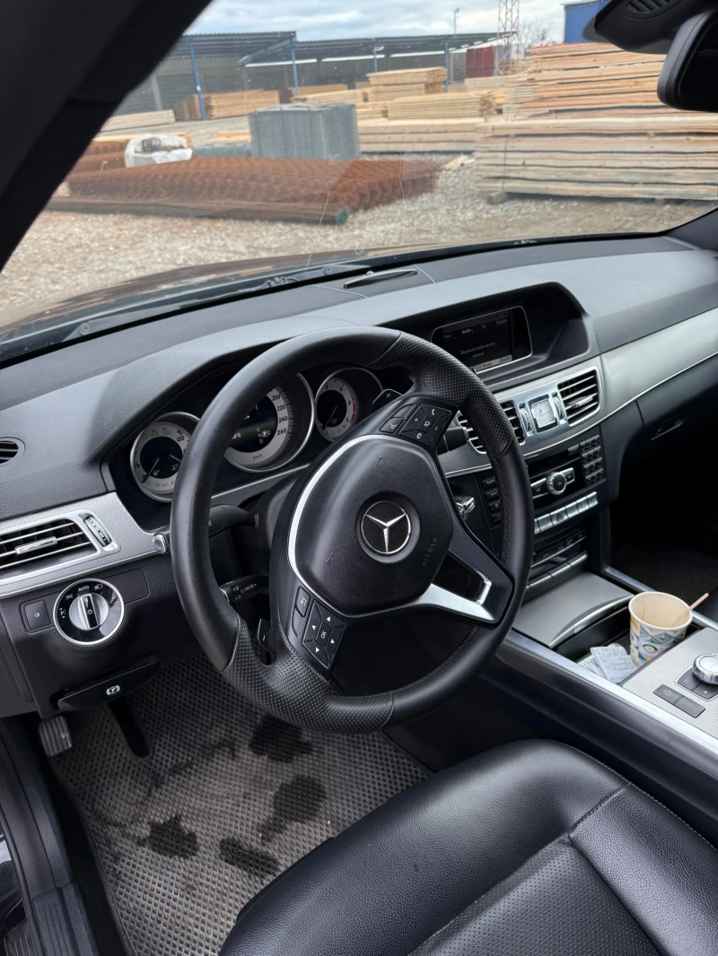 Mercedes-Benz E 220 2.2, снимка 7 - Автомобили и джипове - 52593094