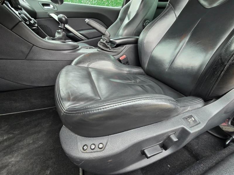 Peugeot RCZ 1.6THP 200к.с. * ПОДГРЕВ СЕДАЛКИ , снимка 13 - Автомобили и джипове - 52713885