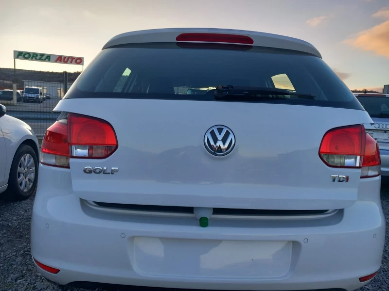 VW Golf 1.6TDI, снимка 5 - Автомобили и джипове - 52914271