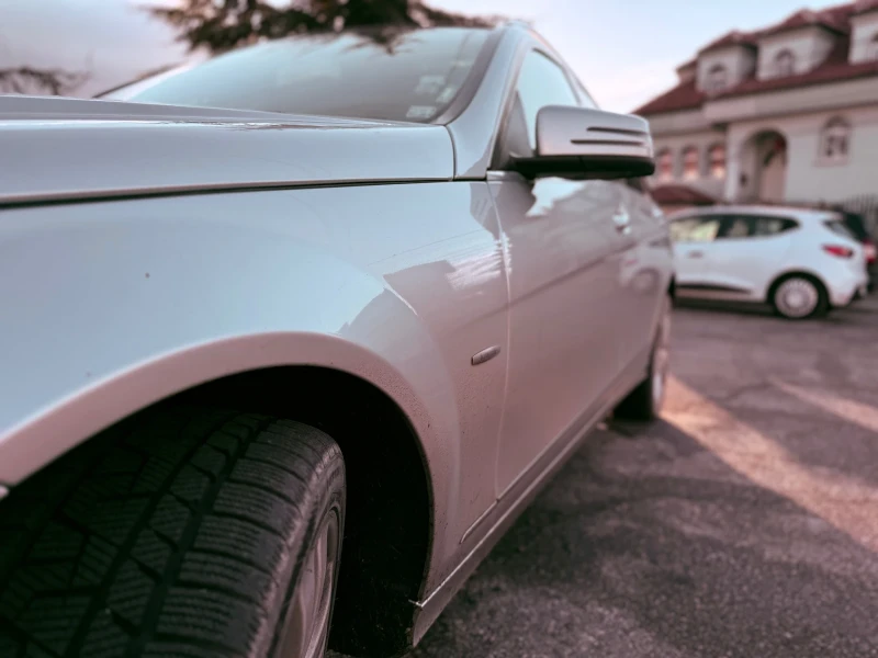 Mercedes-Benz C 320 V6, снимка 6 - Автомобили и джипове - 53196122