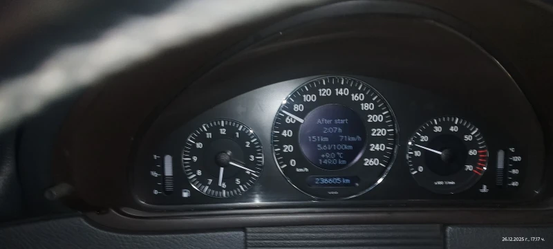 Mercedes-Benz CLK 200 компресор , снимка 3 - Автомобили и джипове - 53003224