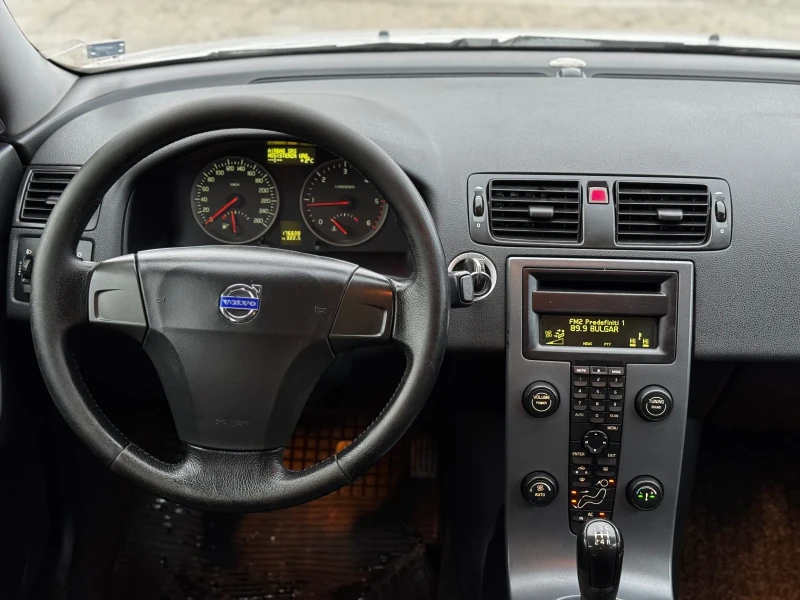 Volvo V50 1.6HDI/ИТАЛИЯ, снимка 13 - Автомобили и джипове - 53095605