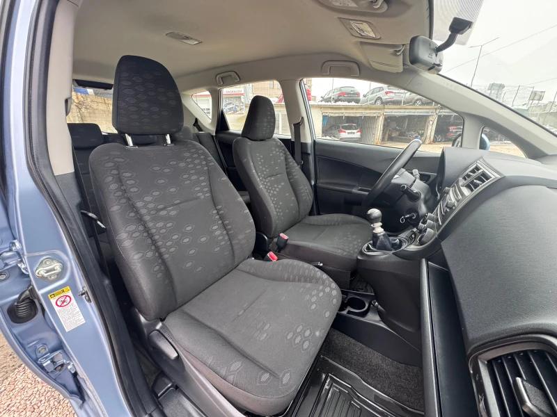 Toyota Verso S 94000км, снимка 14 - Автомобили и джипове - 53350684