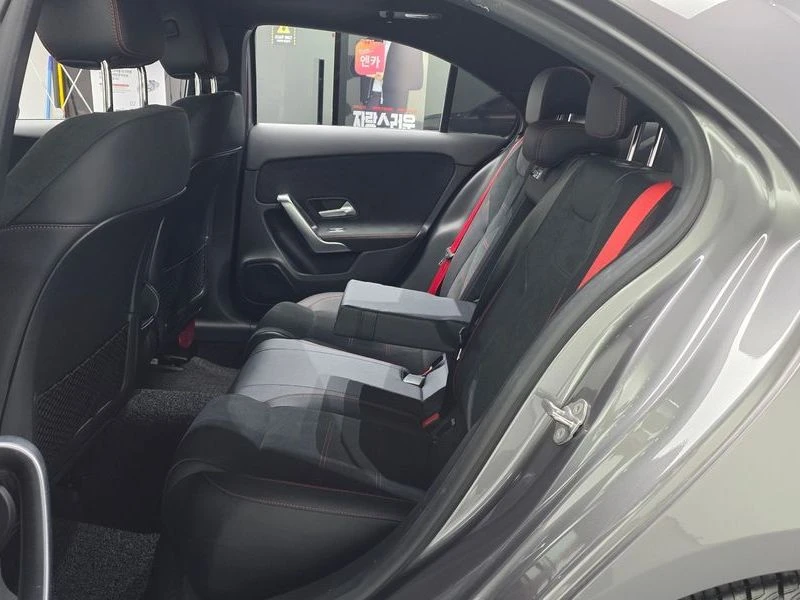 Mercedes-Benz A 35 AMG A35 4MATIC Sedan| 302�.�.| ���.��������� | Mobile.bg � ����������� 12