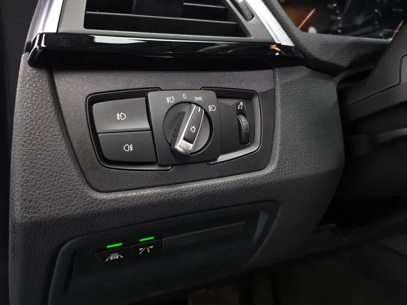 BMW 320 M Sports Premium, снимка 17 - Автомобили и джипове - 56071452