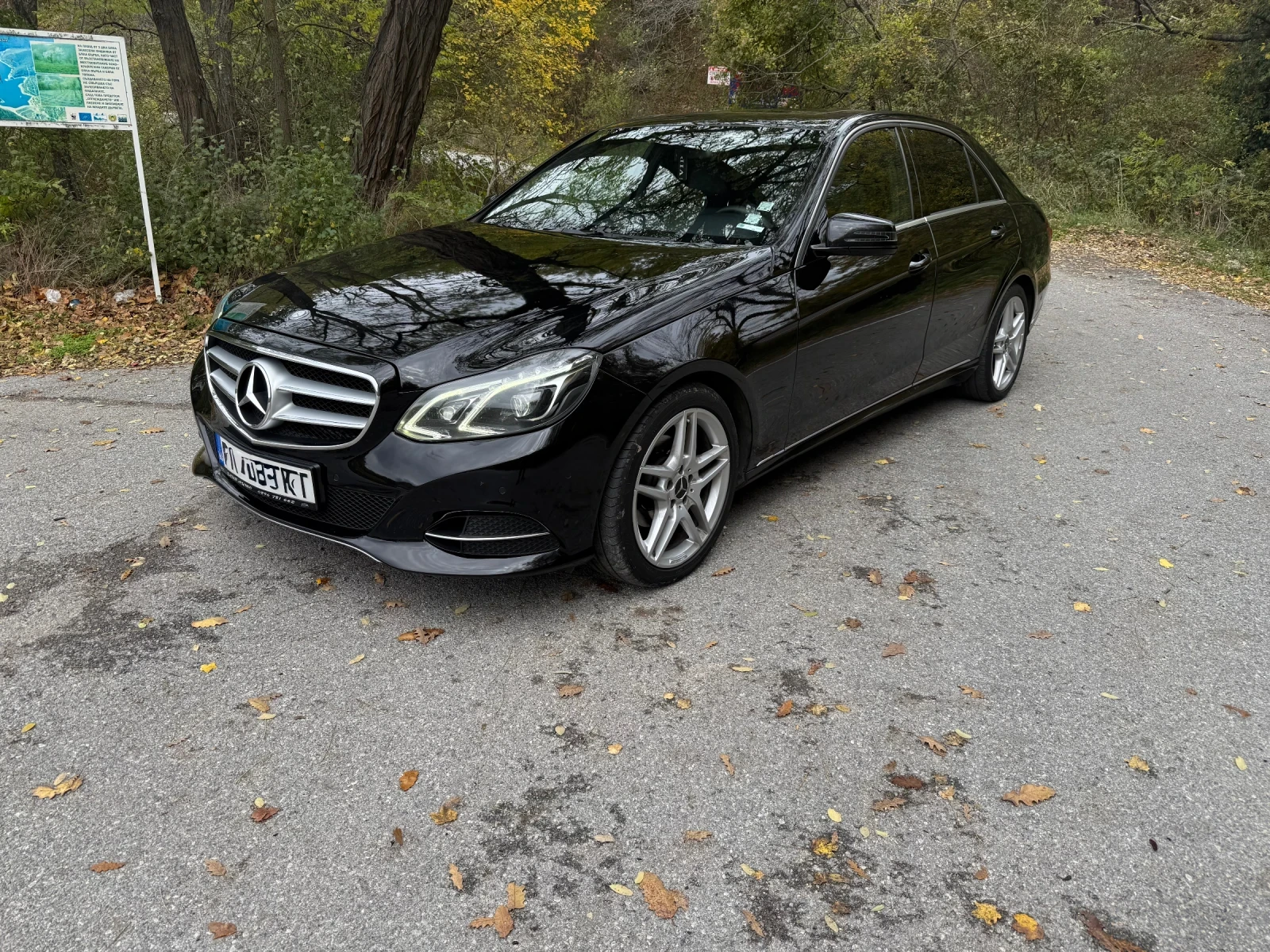 Mercedes-Benz E 220 2.2, снимка 1