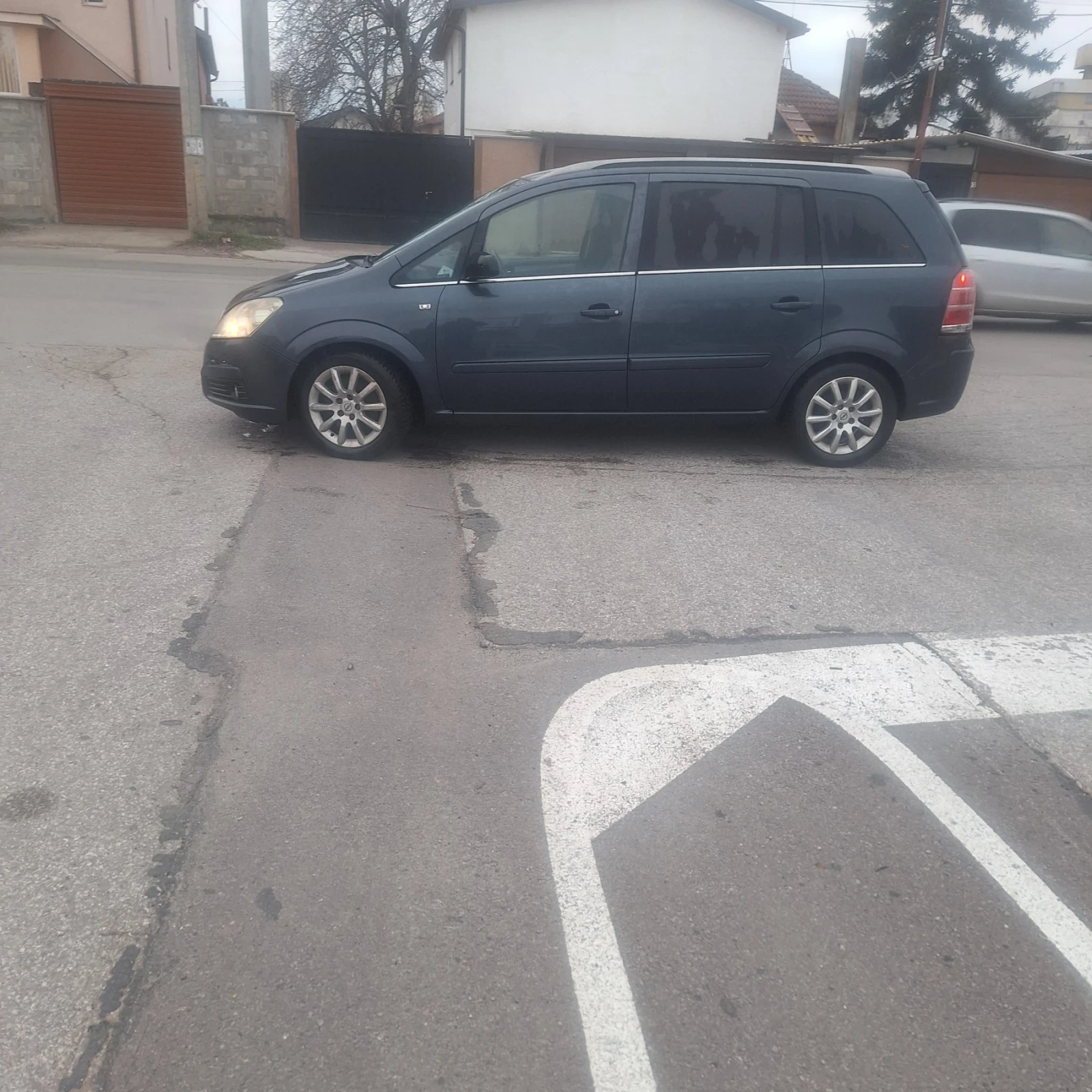 Opel Zafira 1.9, снимка 1
