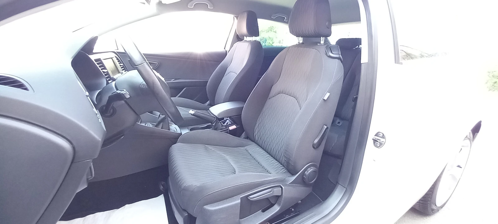 Seat Leon 2.0TDi FR SPORT ИЗКЛЮЧИТЕЛН СЕРВ КНИЖК ОБСЛУЖН НОВ - изображение 8