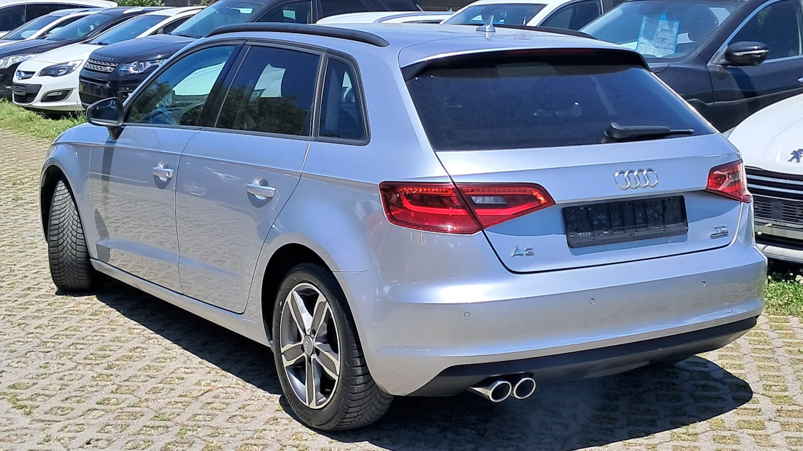 Audi A3 4Х4 ИЗКЛЮЧИТЕЛНО РЕАЛ КМ ЛЕД НАВИ АВТОПИЛОТ ПАРКТР, снимка 2 - Автомобили и джипове - 22214727
