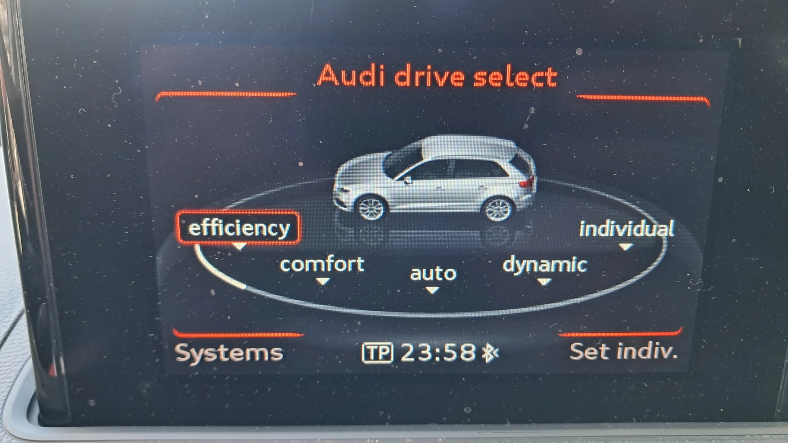 Audi A3 4Х4 ИЗКЛЮЧИТЕЛНО РЕАЛ КМ ЛЕД НАВИ АВТОПИЛОТ ПАРКТР, снимка 17 - Автомобили и джипове - 22214727