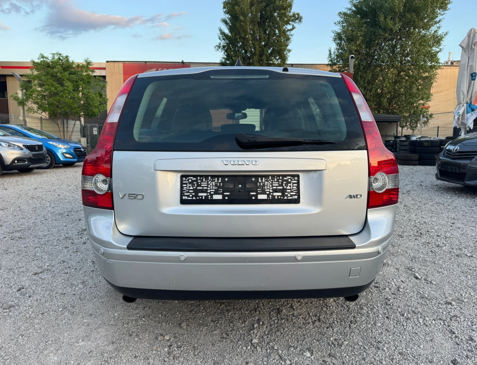 Volvo V50 2.5T T5 AWD - изображение 4