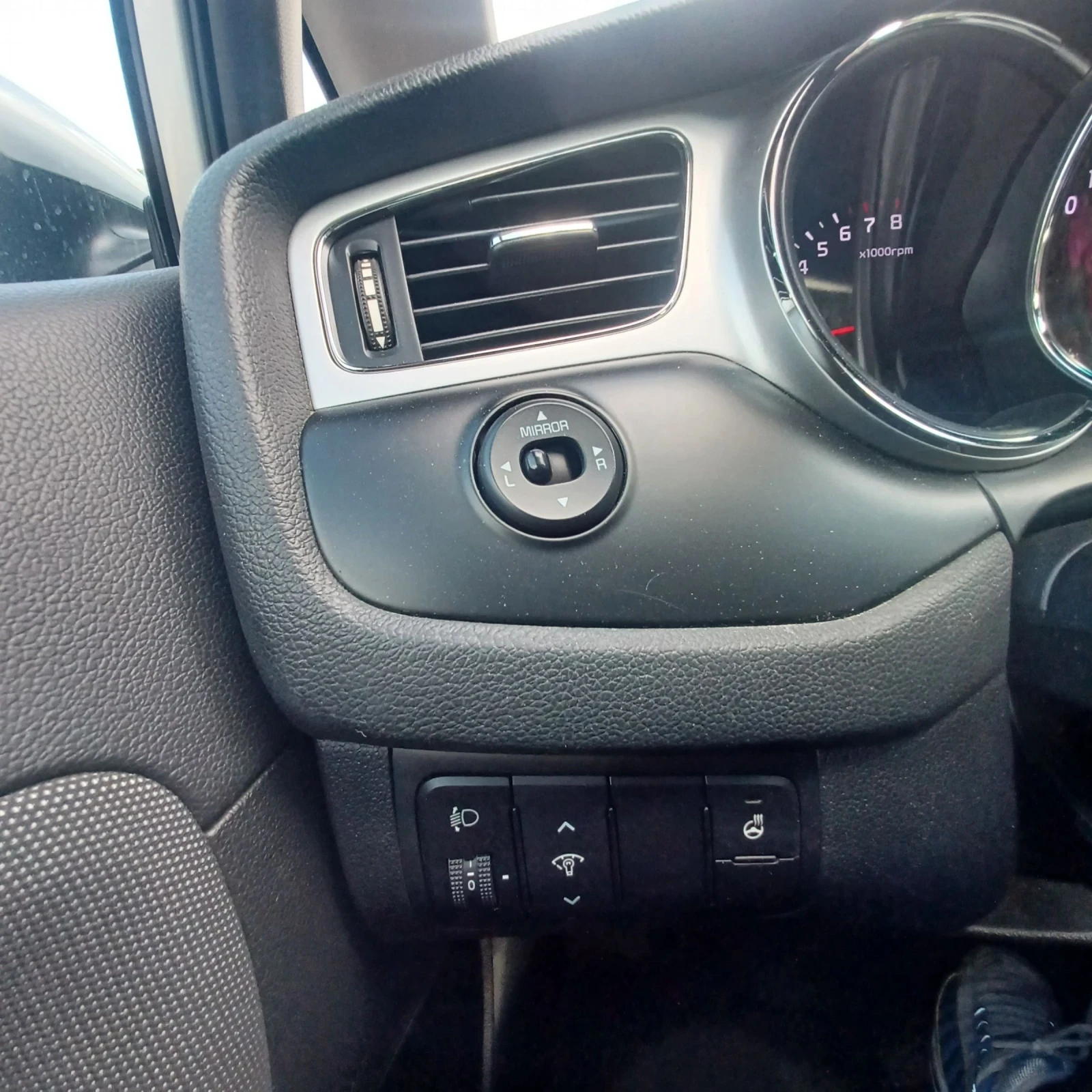 Kia Ceed 1.4 - изображение 8