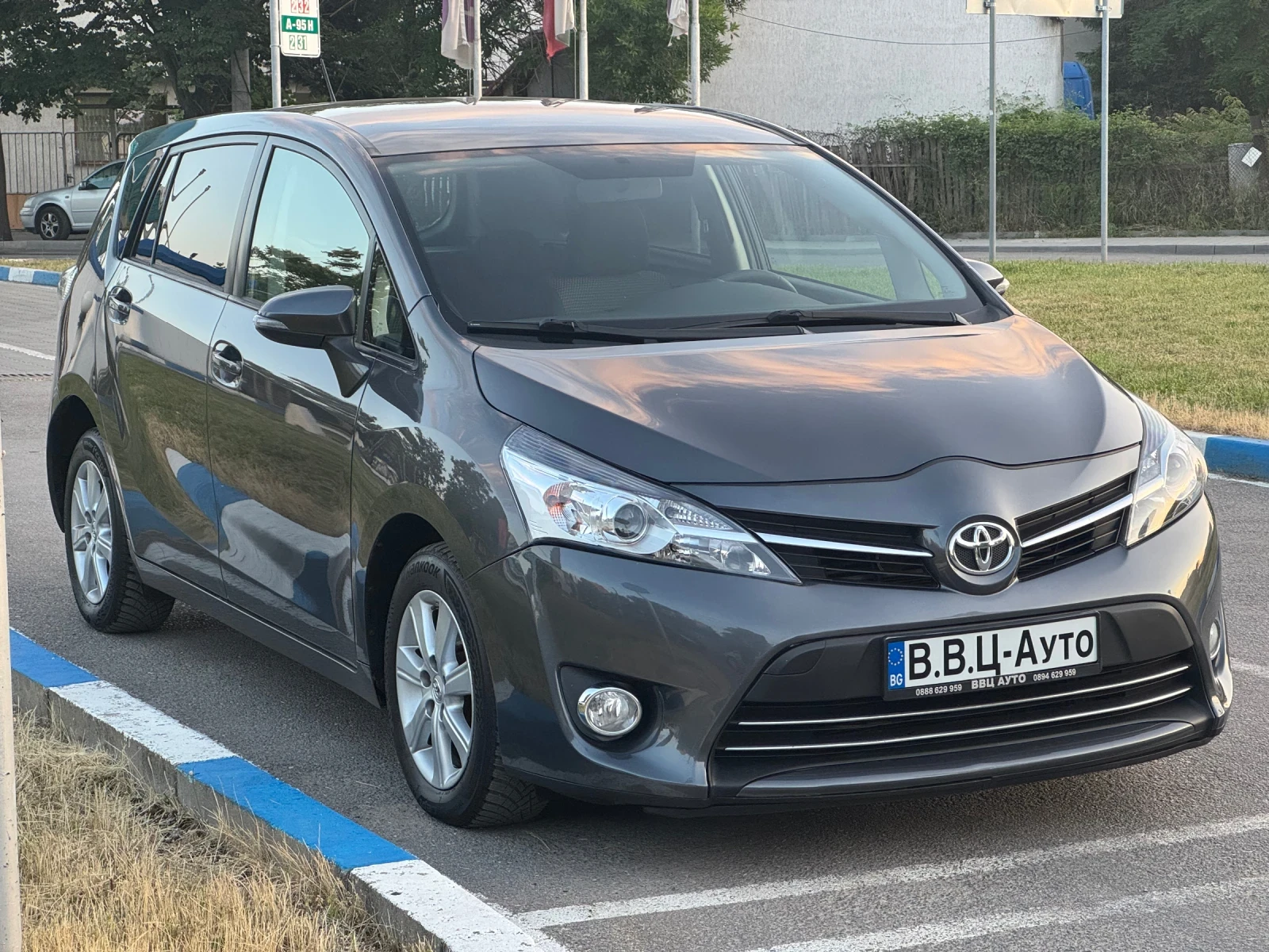 Toyota Verso D-4D - изображение 3