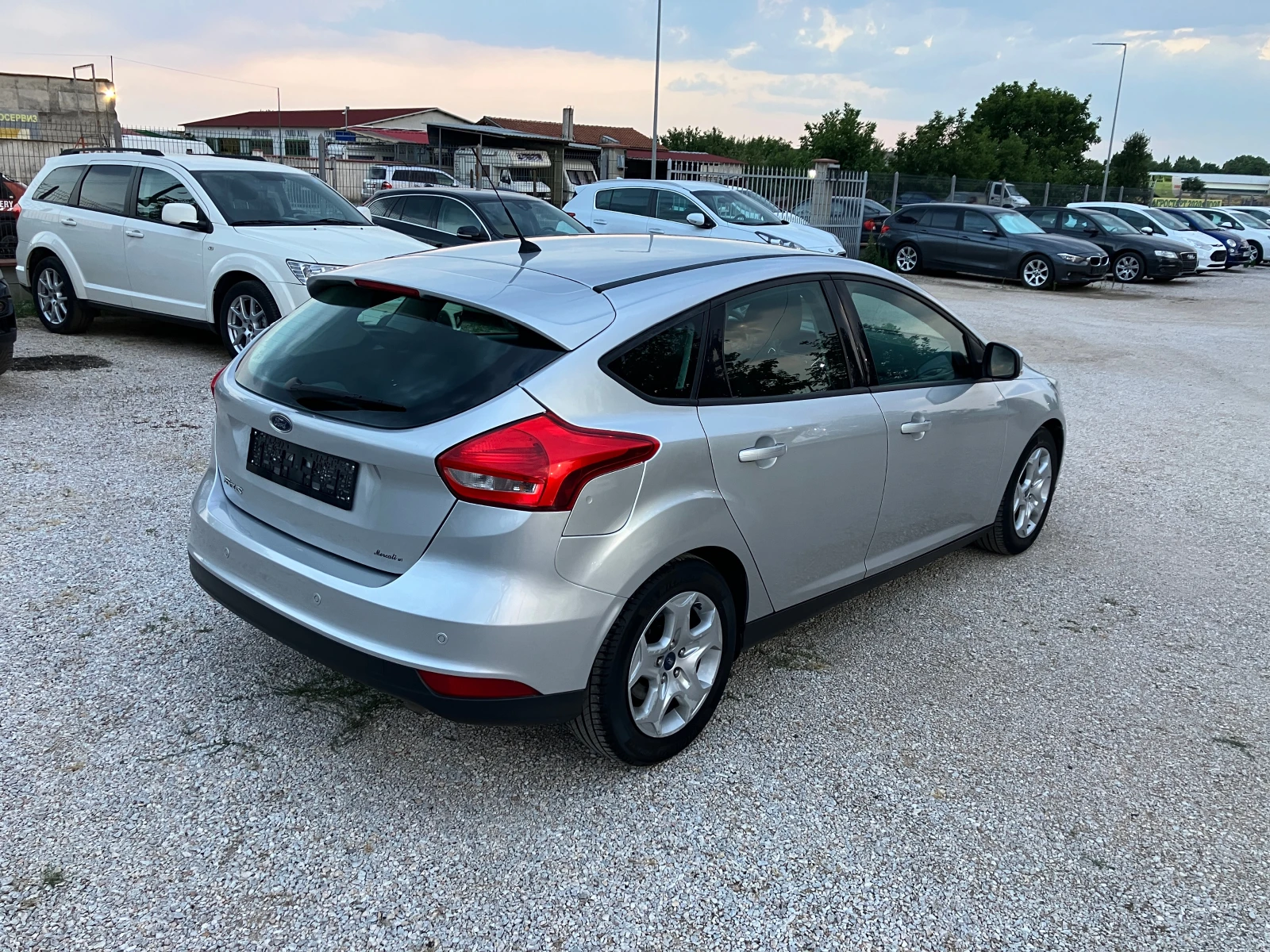 Ford Focus 1.6-газ инжекцион - изображение 8