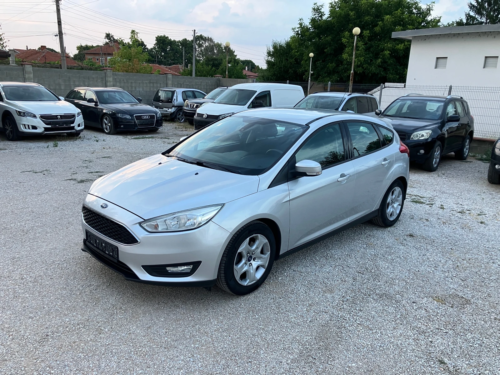 Ford Focus 1.6-газ инжекцион - изображение 4
