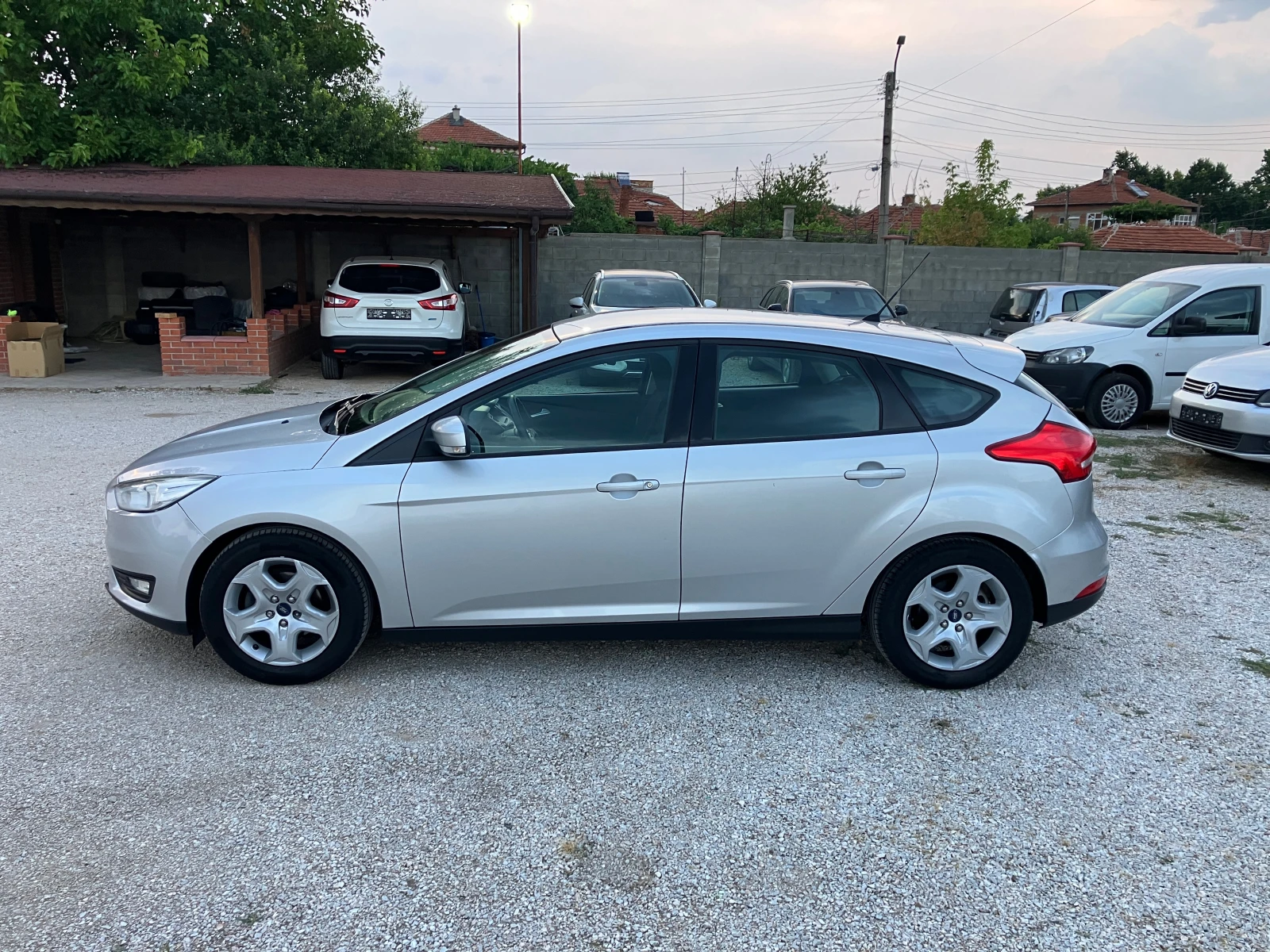 Ford Focus 1.6-газ инжекцион - изображение 5
