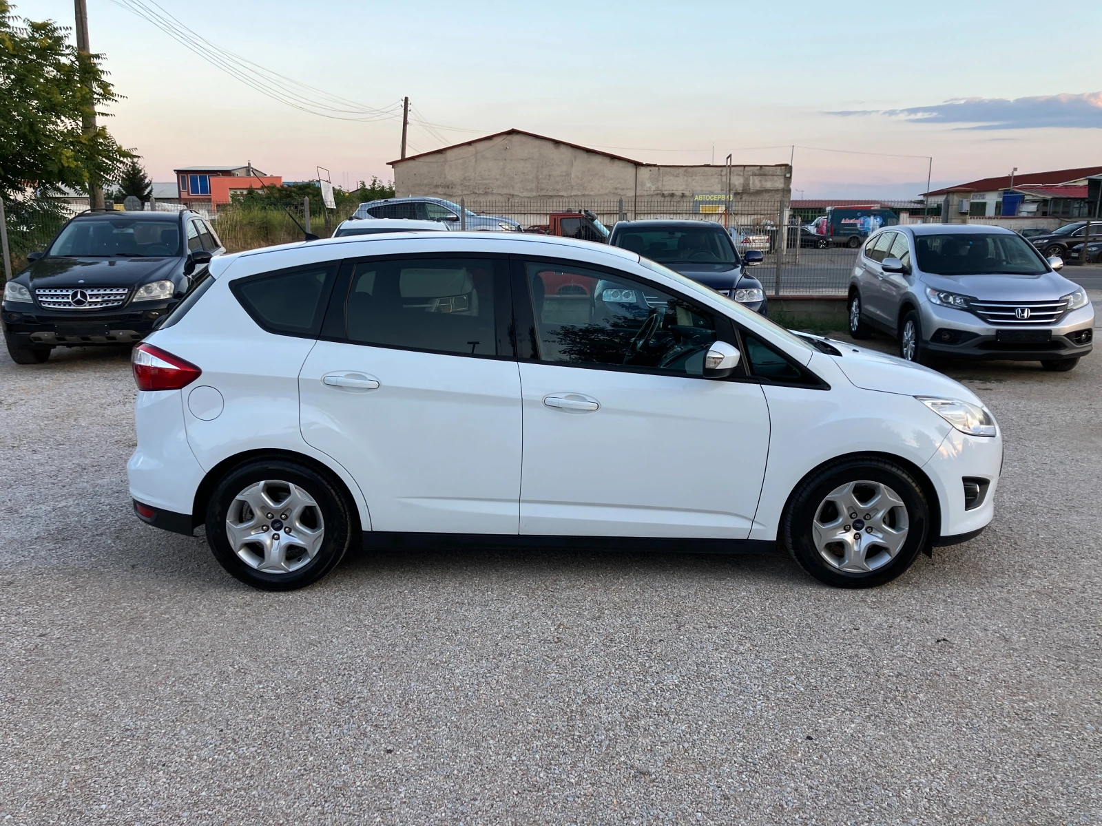 Ford C-max 1.6 TDCI - изображение 10