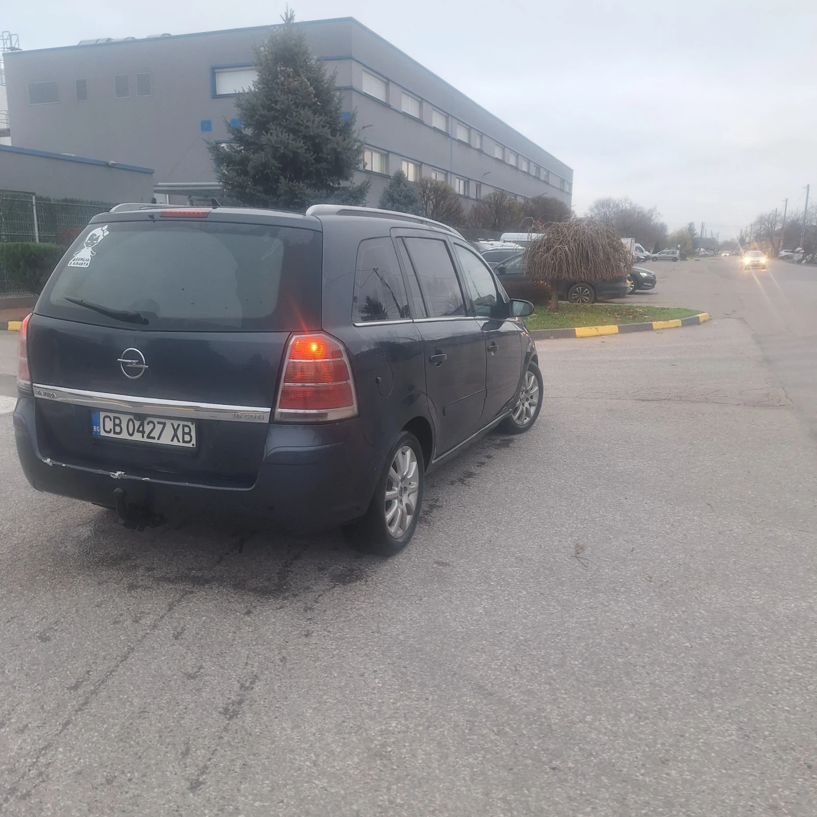 Opel Zafira 1.9 - изображение 3
