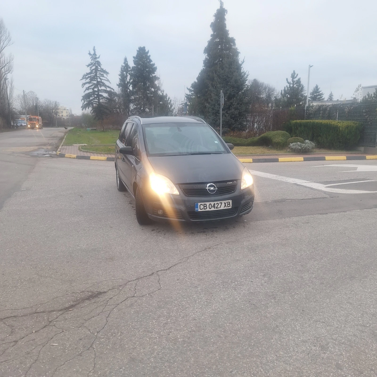 Opel Zafira 1.9 - изображение 6