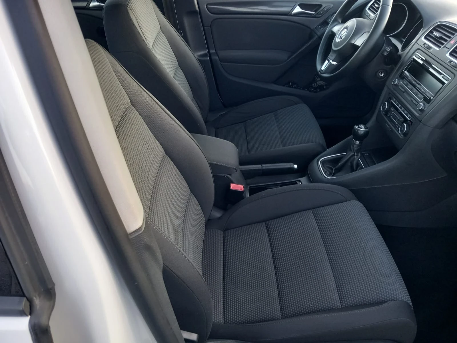 VW Golf 1.6TDI | Mobile.bg � ����������� 8