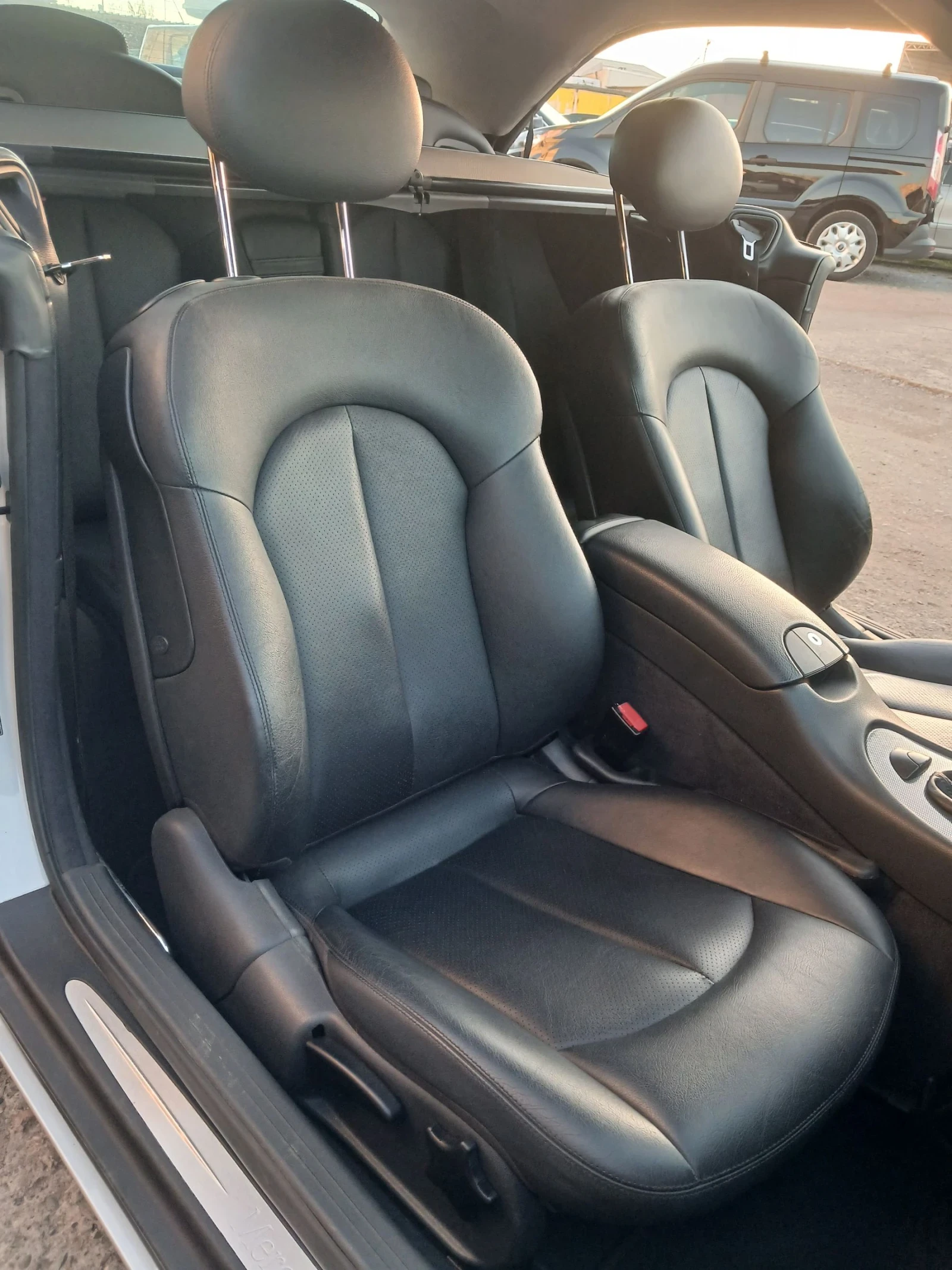 Mercedes-Benz CLK 200 компресор  авангард, снимка 14 - Автомобили и джипове - 53003224