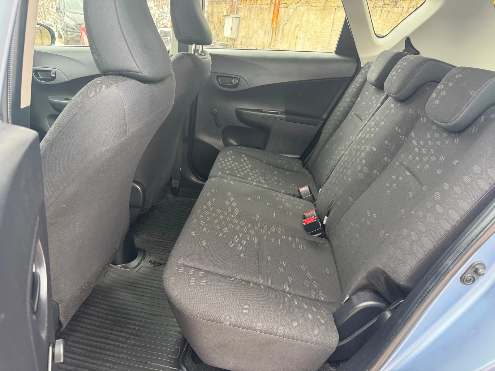 Toyota Verso S 94000�� | Mobile.bg � ����������� 11