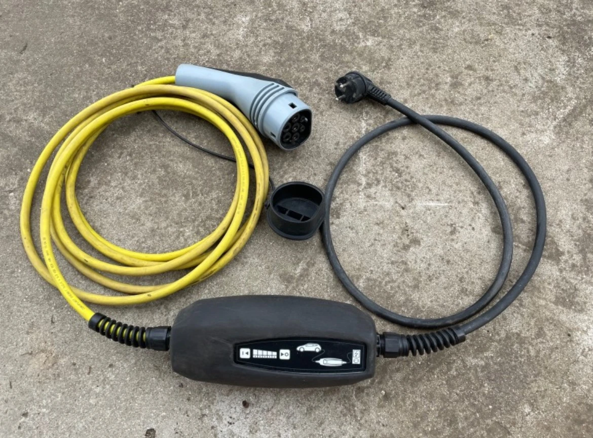 VW Up e-Up, снимка 16 - Автомобили и джипове - 53709052