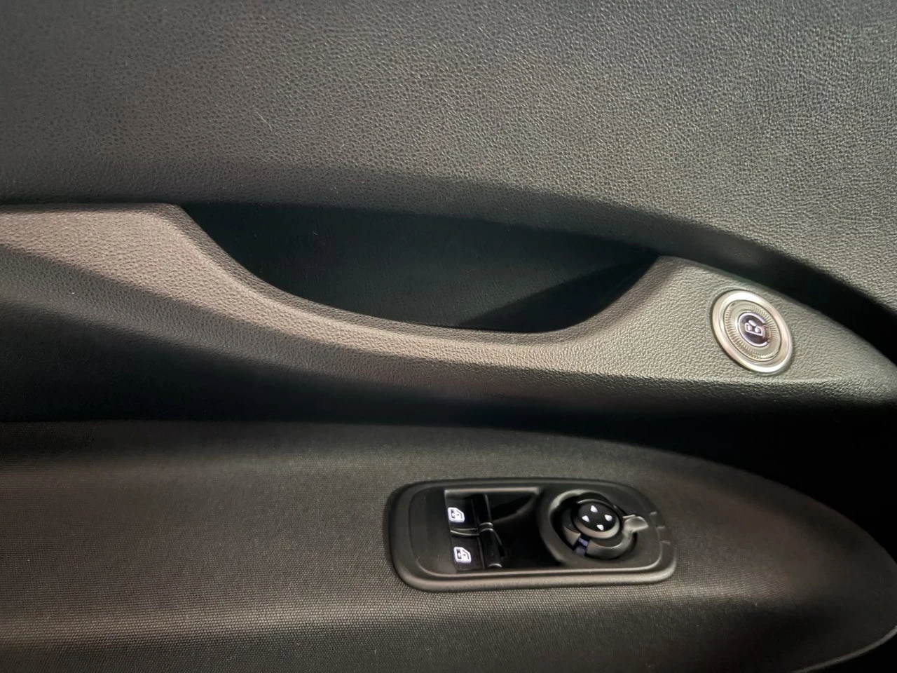 Fiat 500e RED EDITION, снимка 13 - Автомобили и джипове - 53890924