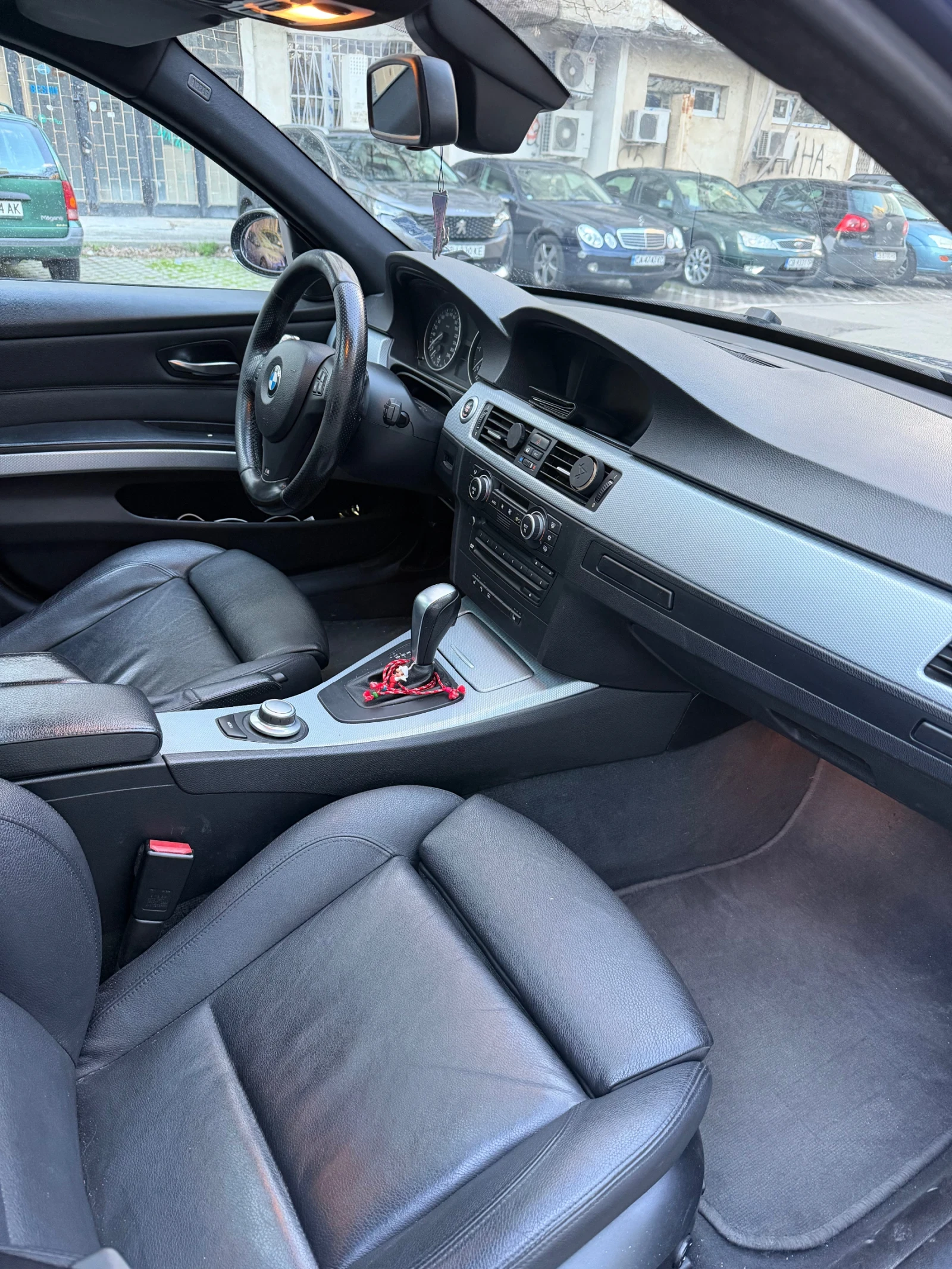 BMW 335, снимка 12 - Автомобили и джипове - 54239428