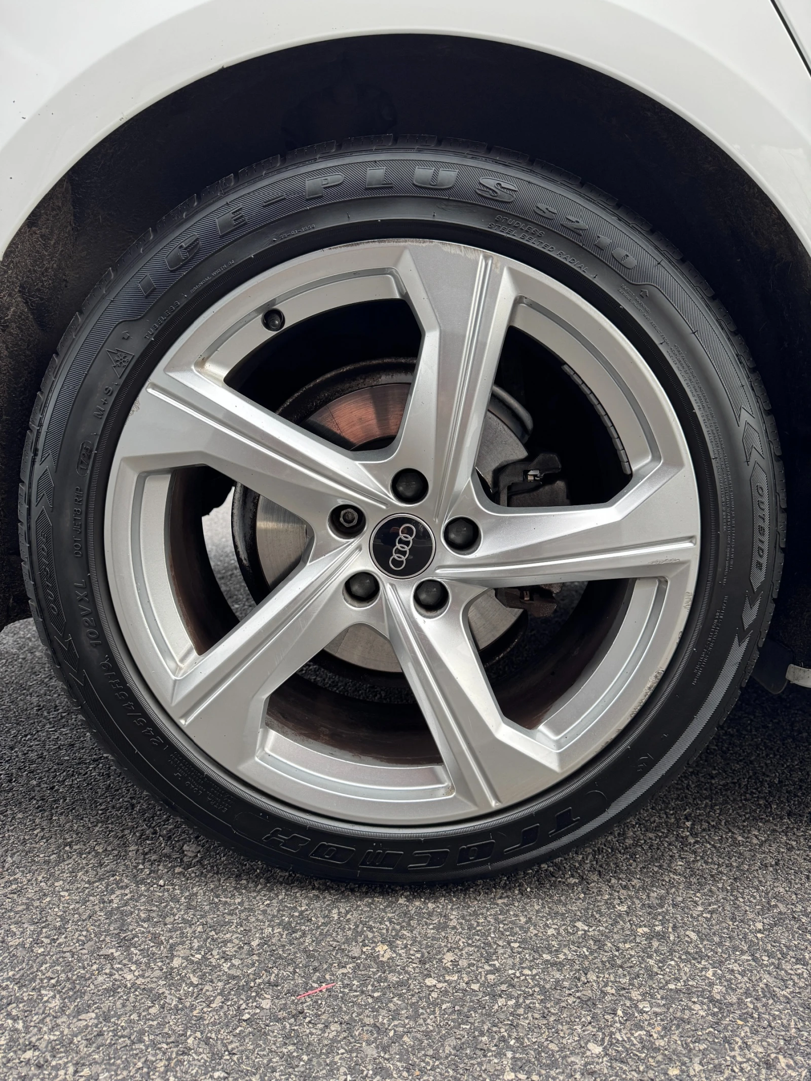 Audi A6 AVANT 2.0 TDI НОВ ВНОС, снимка 15 - Автомобили и джипове - 54308593