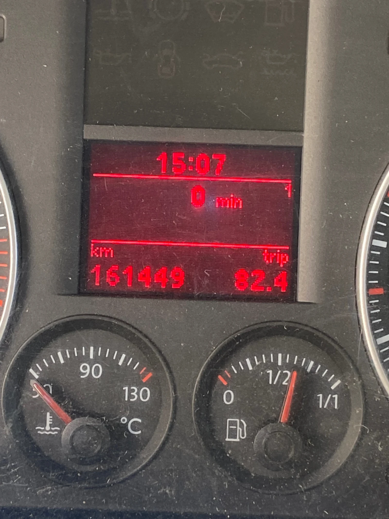 VW Caddy, снимка 4 - Автомобили и джипове - 54490284